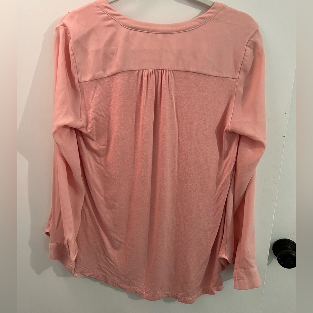 Button down deep v top - Picture 3 of 3